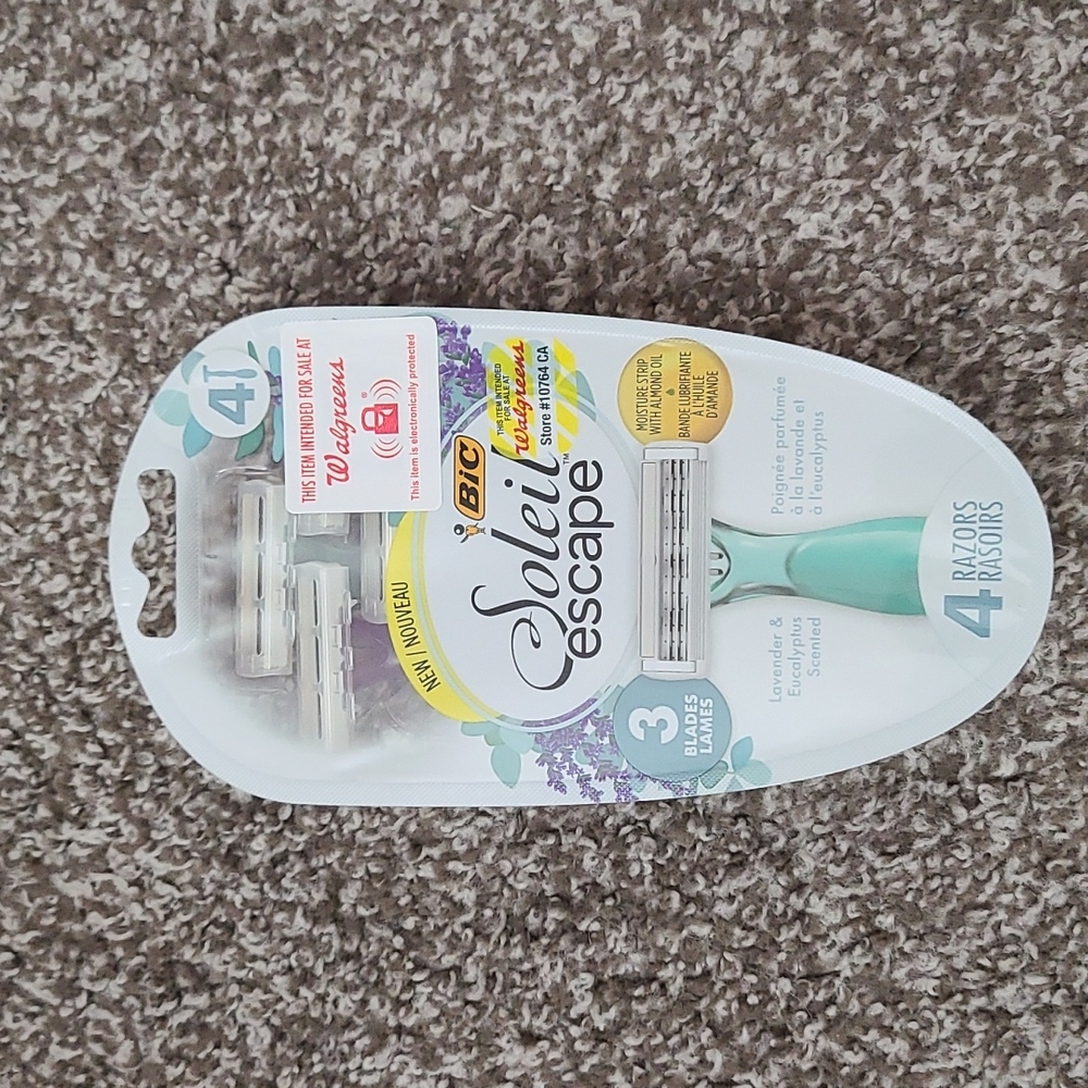 Bic Soleil Escape Razor - 4 pack - Picture 2 of 2